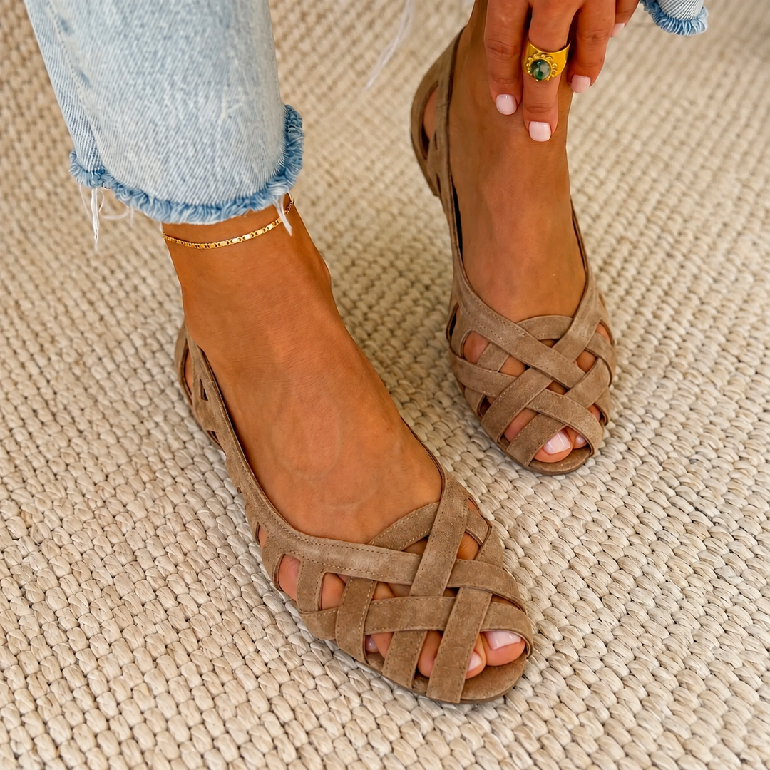 Jenefer™ Lightweight Comfort Sandals.