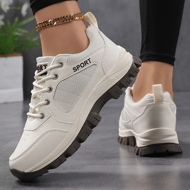 Merel – Lightweight trail sneaker with reliable grip