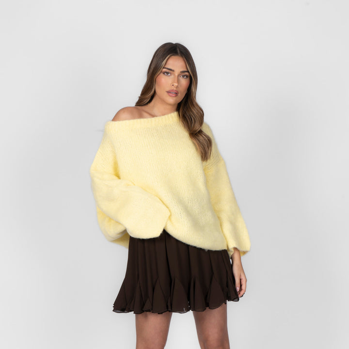 Jane | Ultra-Soft Off-Shoulder Knit