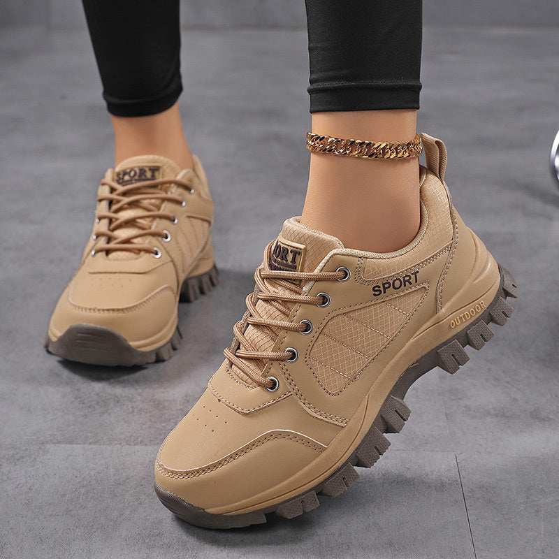 Merel – Lightweight trail sneaker with reliable grip