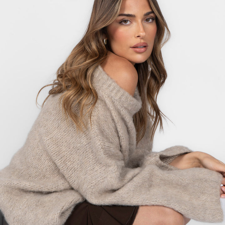 Jane | Ultra-Soft Off-Shoulder Knit