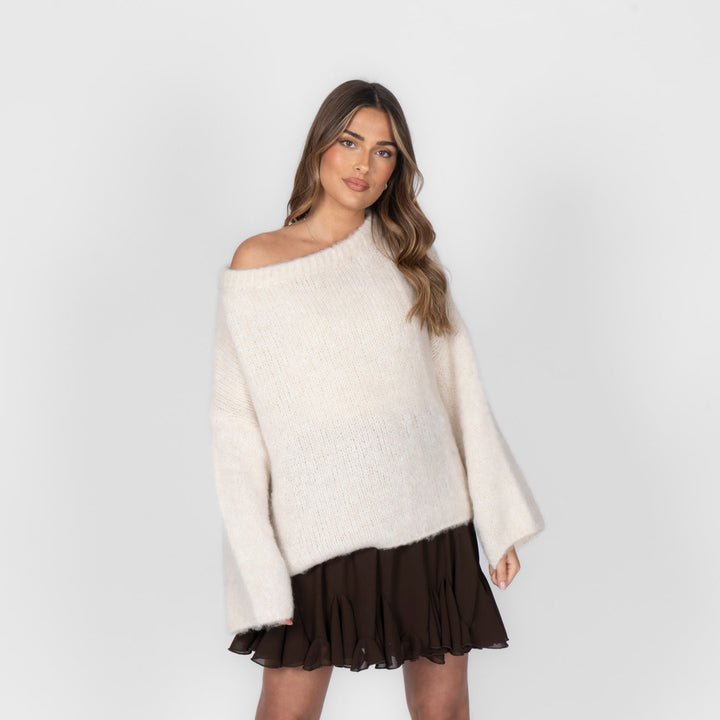Jane | Ultra-Soft Off-Shoulder Knit