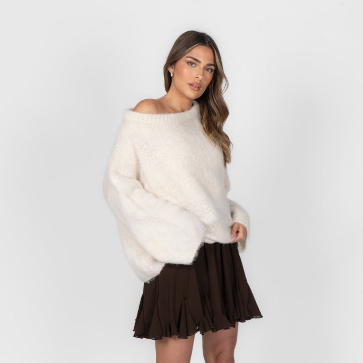 Jane | Ultra-Soft Off-Shoulder Knit