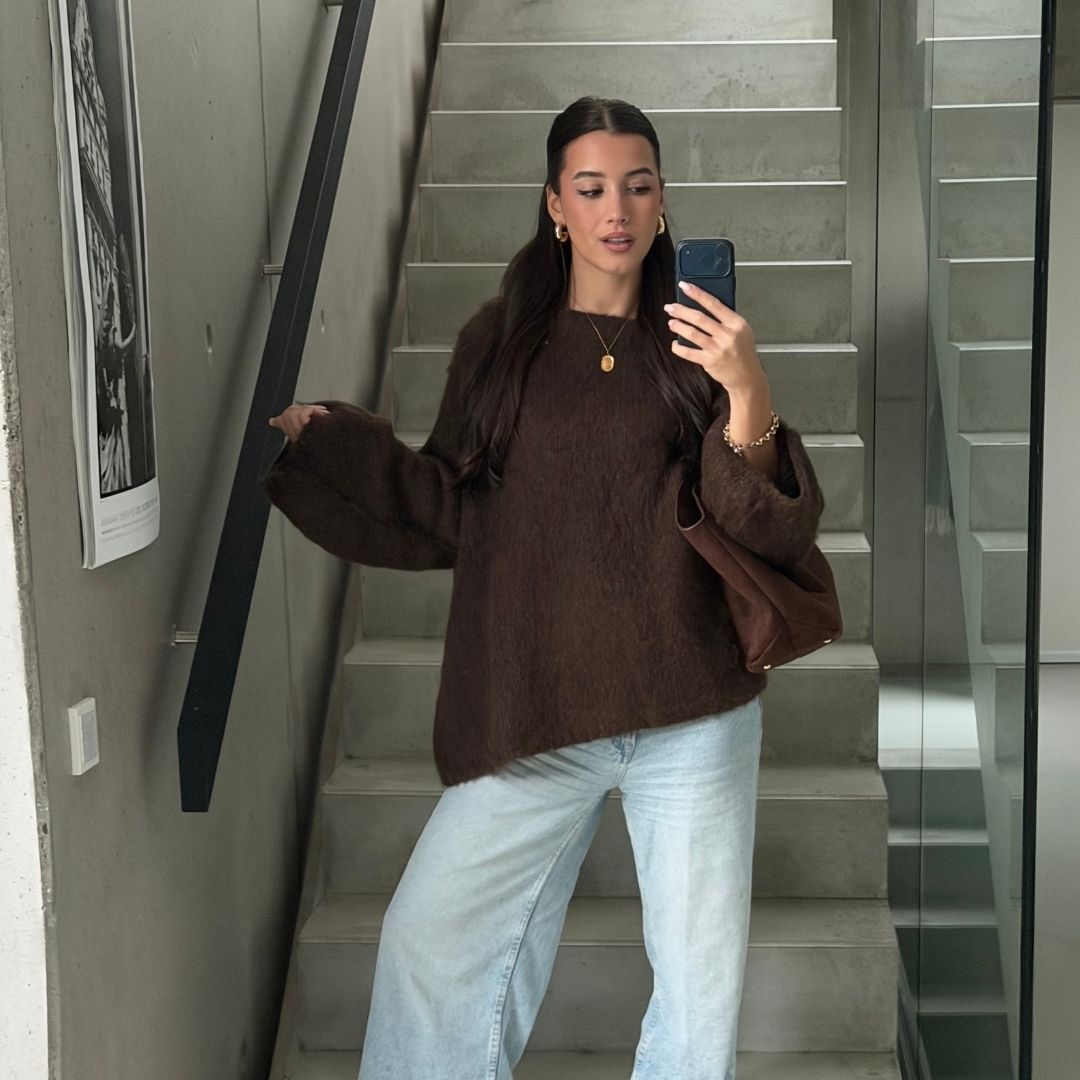 Jane | Ultra-Soft Off-Shoulder Knit