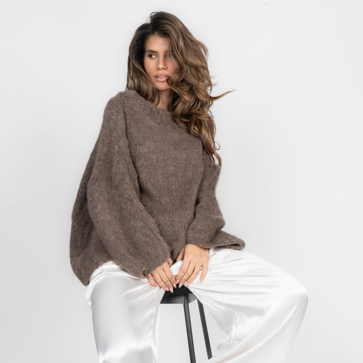 Jane | Ultra-Soft Off-Shoulder Knit
