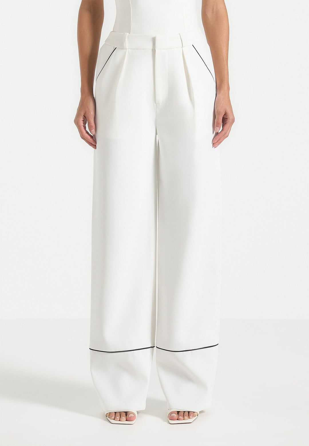 Mina - Contrast Piped Pleated Trousers - White/Black