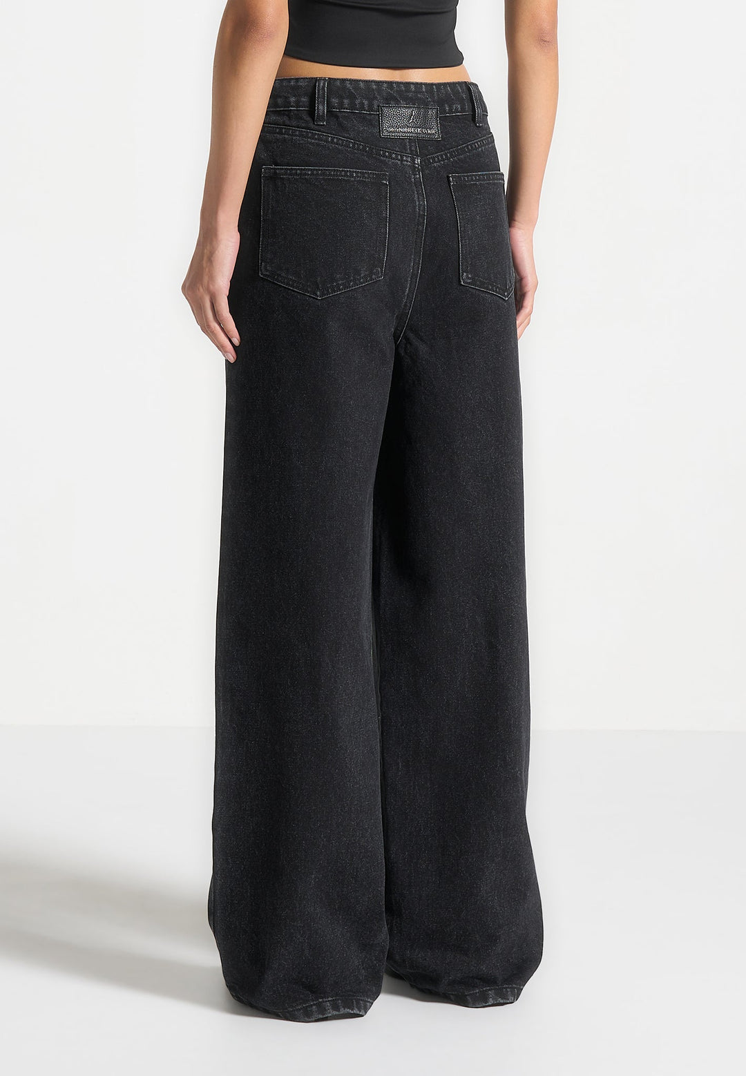 Faye - Wide Mid Rise Jeans with Tie Waist - Washed Black