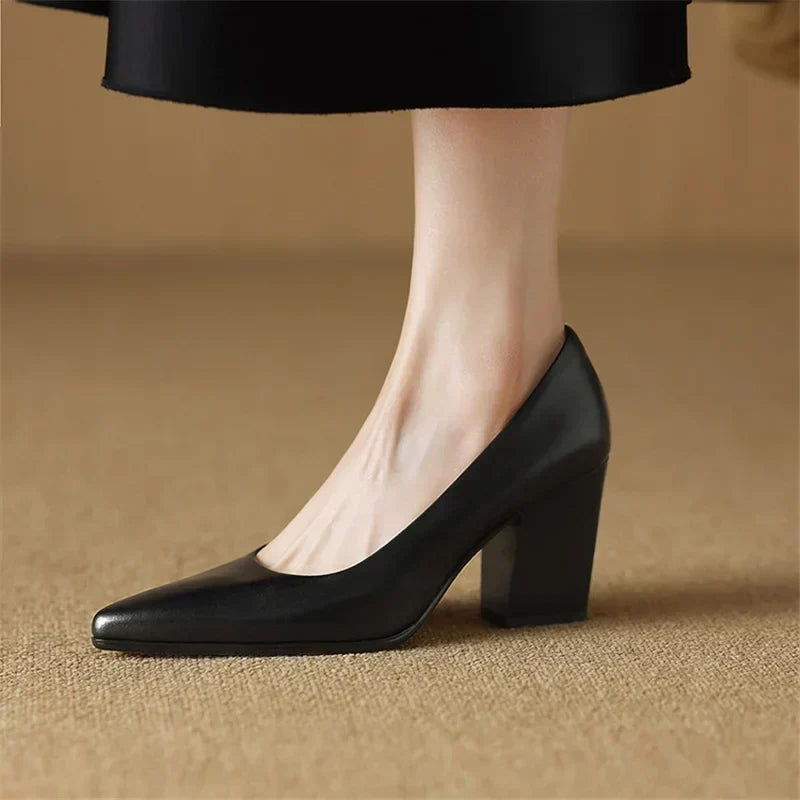 Vivienne | Timeless Block-Heel Pumps