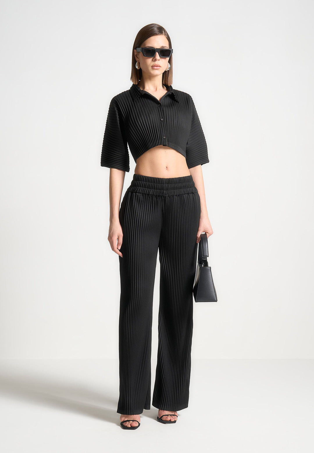 Mona - Pleated Cropped Shirt - Black